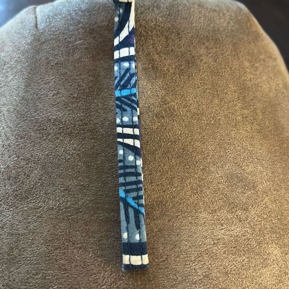 Vera Bradley RFID Small Bifold Wallet in a Blue Paisley pattern. - Picture 8 of 9